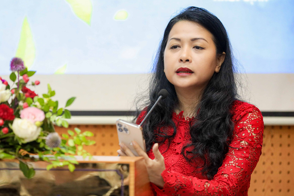 anh-1-ba-tran-uyen-phuong-pho-tong-giam-doc-tap-doan-tan-hiep-phat-chia-se-tai-hoi-thao..jpg
