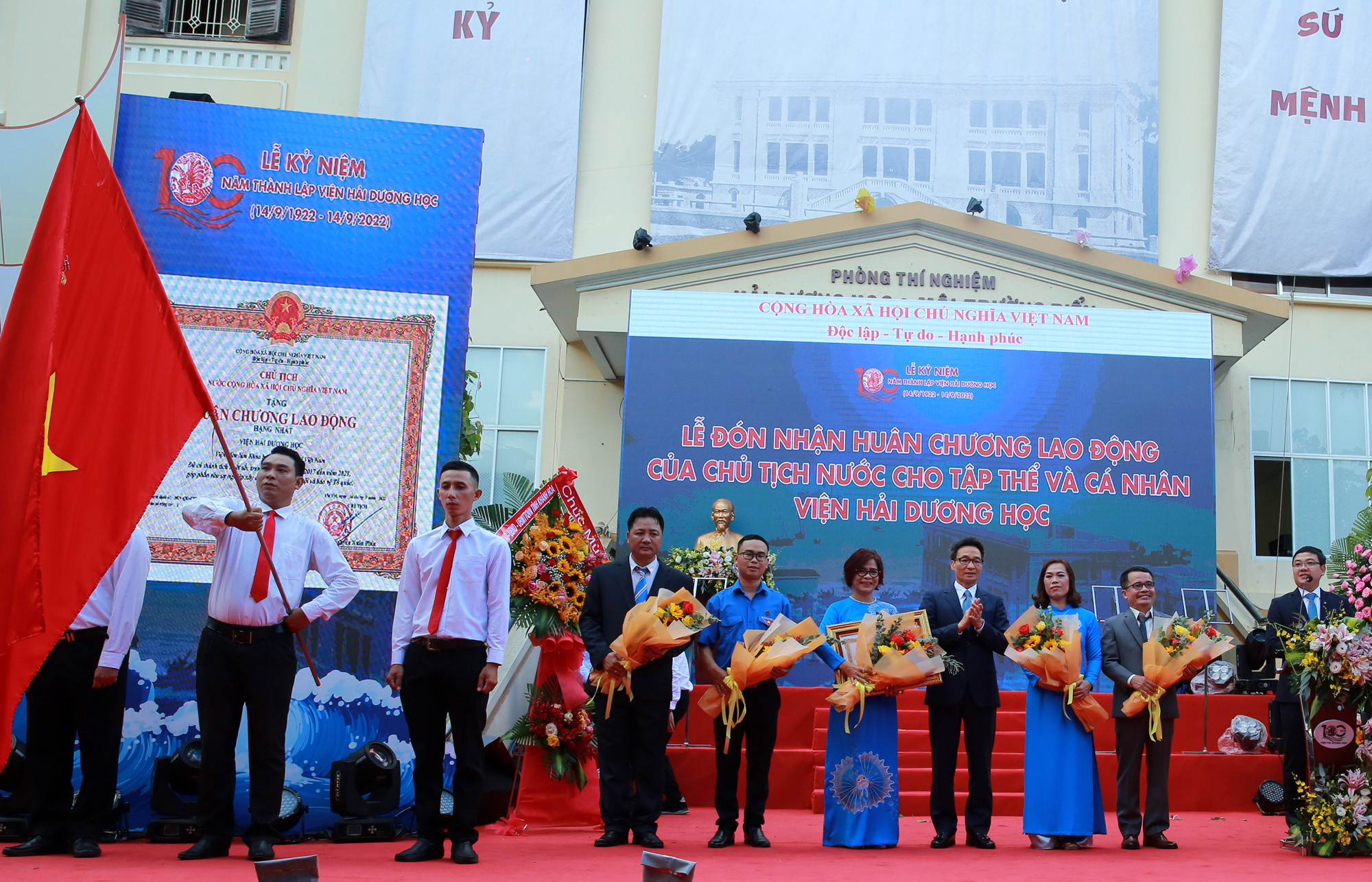 Phó Thủ tướng Vũ Đức Đam dự kỷ niệm 100 năm thành lập Viện Hải dương học - Ảnh 1. Phó Thủ tướng Vũ Đức Đam dự kỷ niệm 100 năm thành lập Viện Hải dương học - Ảnh 1.