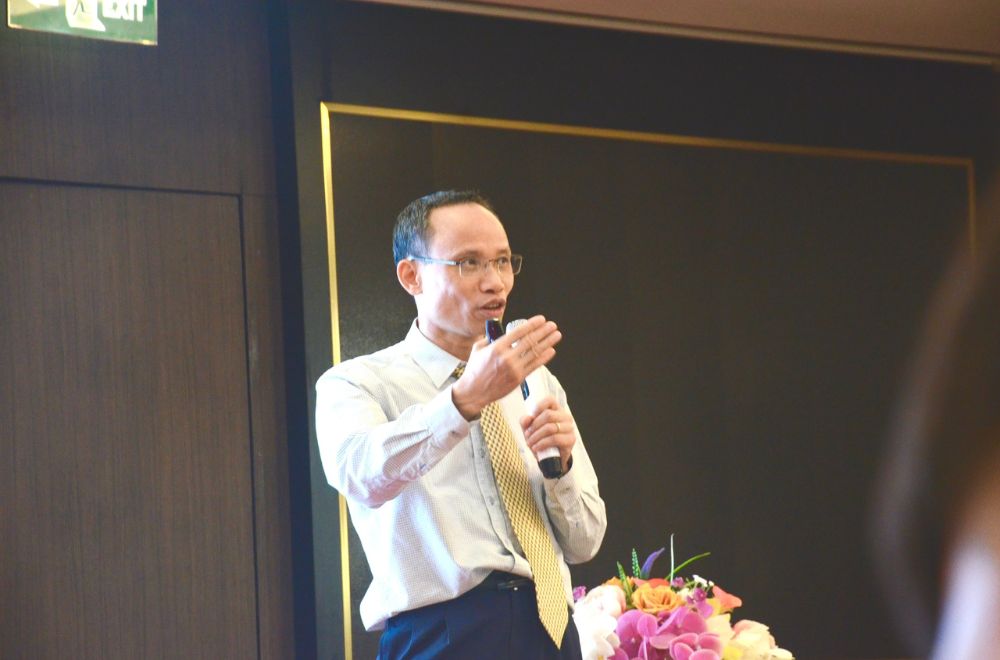 ts.-can-van-luc-thanh-vien-hoi-dong-tu-van-chinh-sach-tai-chinh-tien-te-quoc-gia-chuyen-gia-kinh-te-truong-bidv.jpg
