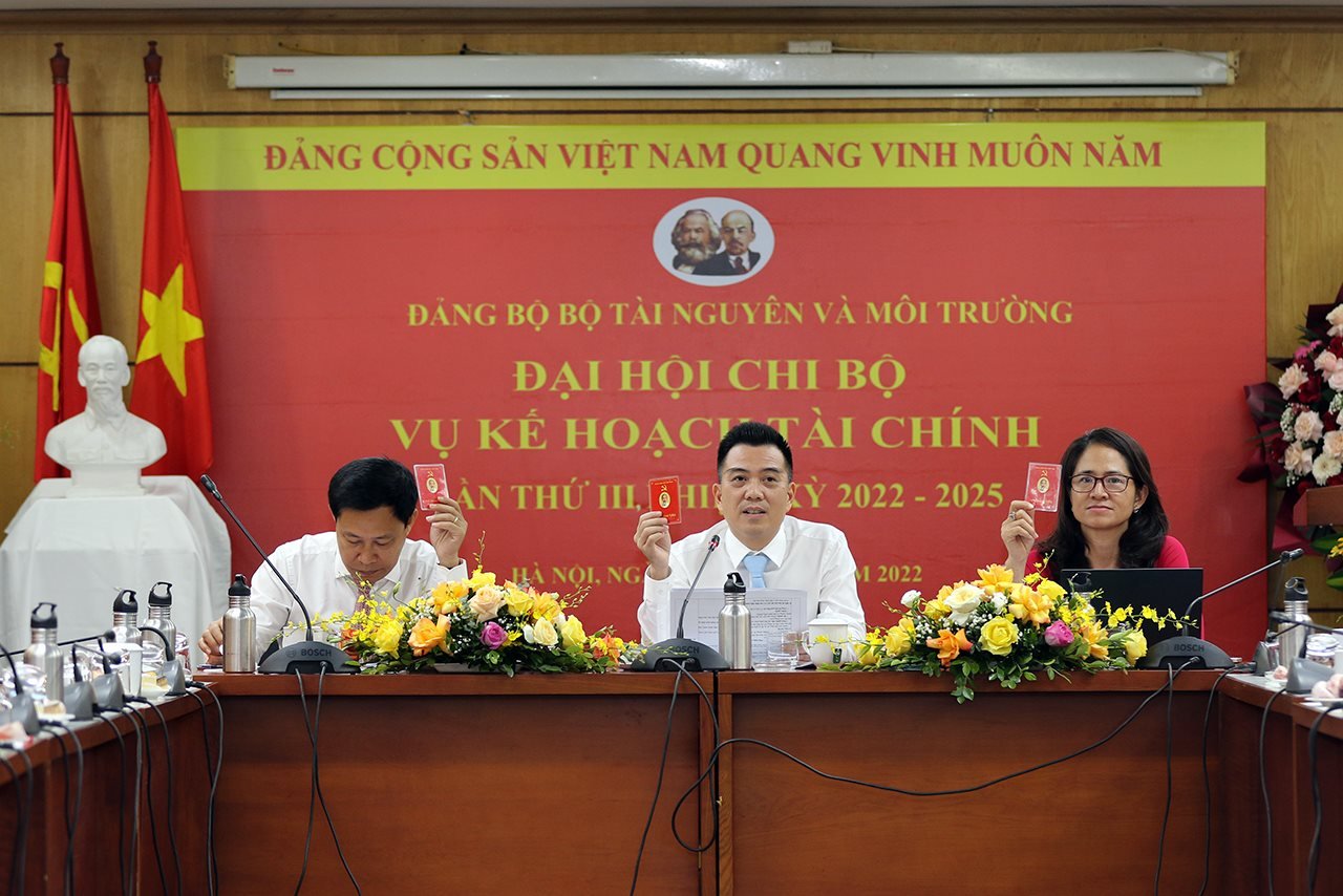 bieu-quyet.jpg