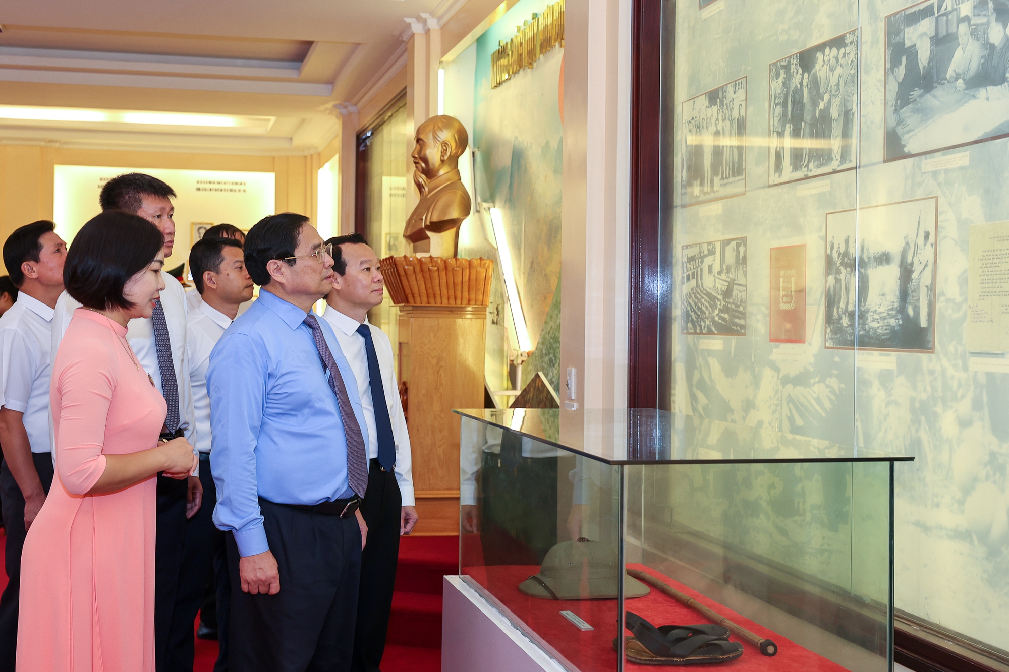 Thủ tướng Phạm Minh Chính làm việc với Tỉnh ủy Yên Bái - Ảnh 3. Thủ tướng Phạm Minh Chính làm việc với Tỉnh ủy Yên Bái - Ảnh 3.