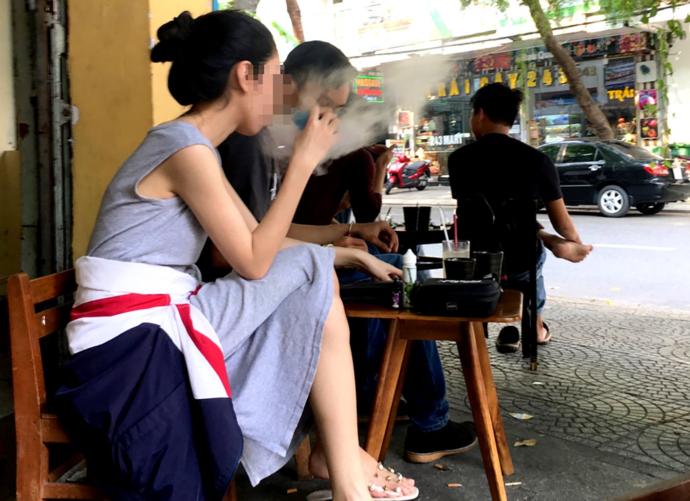 anh-1-thuoc-la.jpg