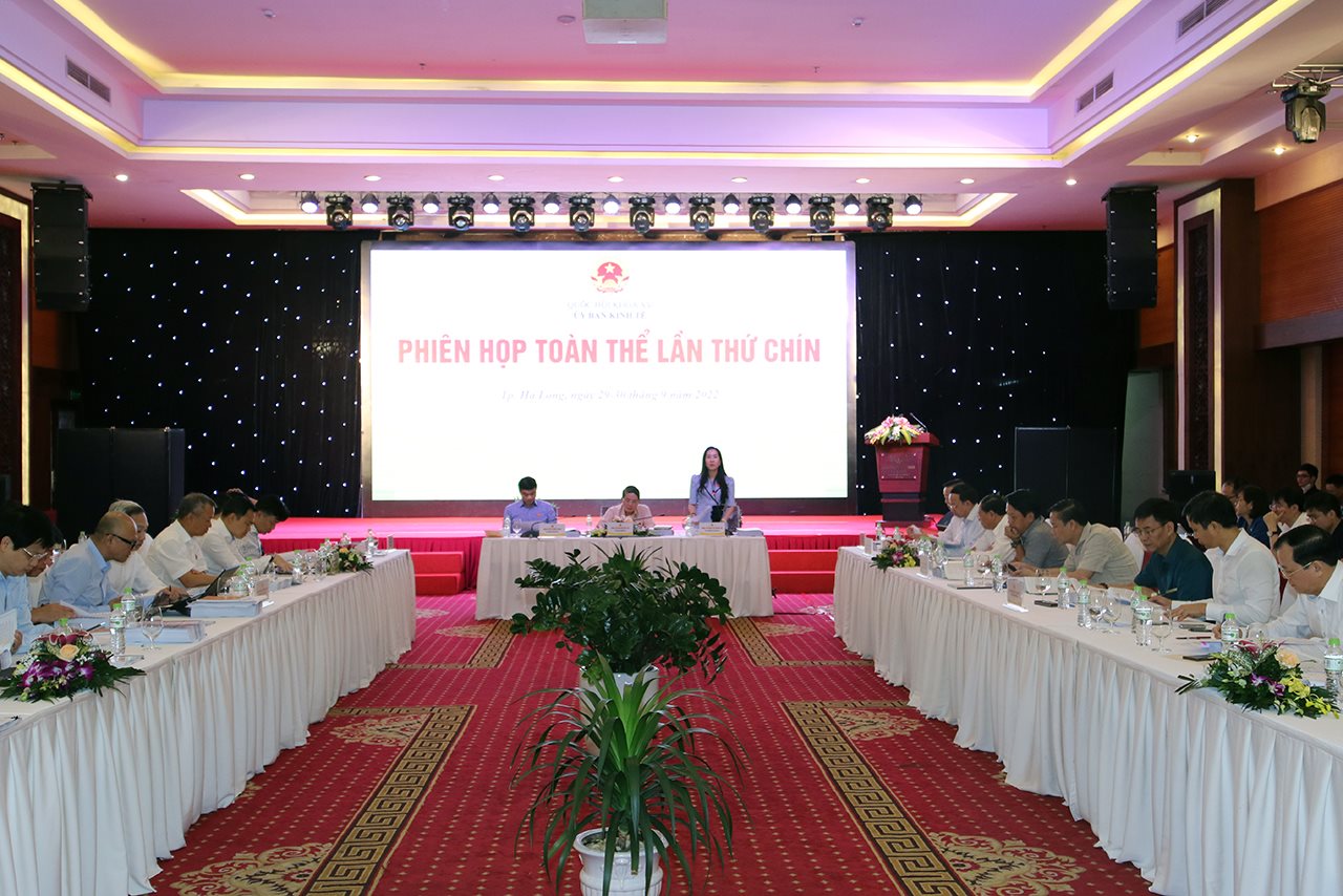 trung-canh-ubkt.jpg