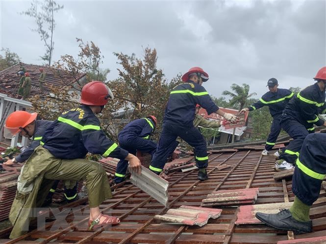 Thủ tướng yêu cầu tập trung khắc phục hậu quả bão số 4 - Ảnh 1. Thủ tướng yêu cầu tập trung khắc phục hậu quả bão số 4 - Ảnh 1.