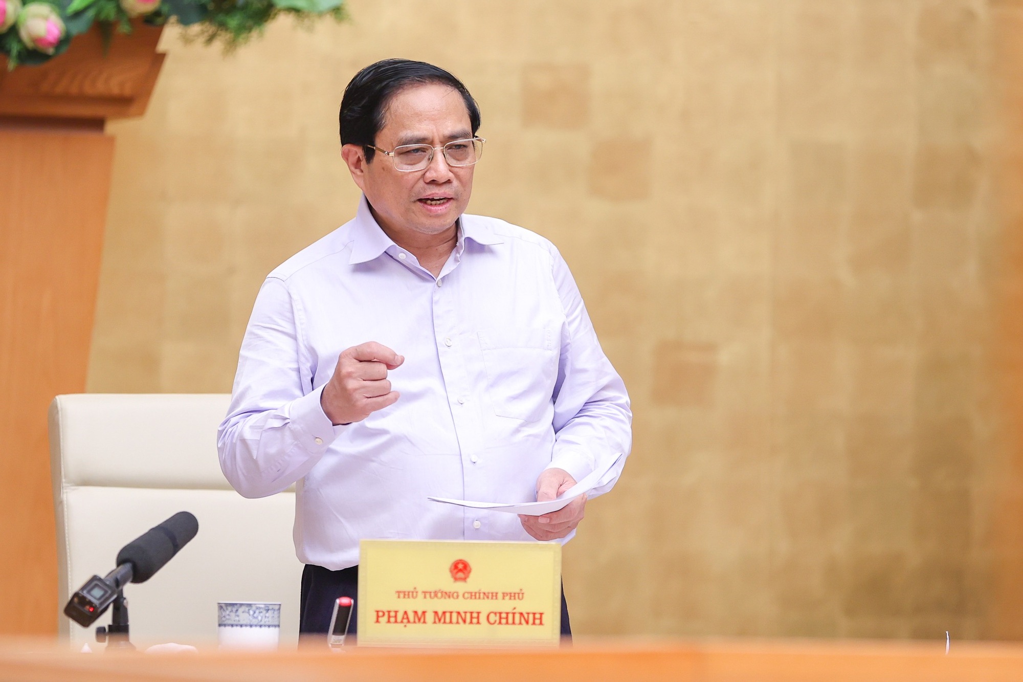 Thủ tướng: Đẩy mạnh xuất khẩu, giải ngân đầu tư công, tăng tổng cung và cầu trong nước ở giai đoạn ‘nước rút’ - Ảnh 5. Thủ tướng: Đẩy mạnh xuất khẩu, giải ngân đầu tư công, tăng tổng cung và cầu trong nước ở giai đoạn ‘nước rút’ - Ảnh 5.