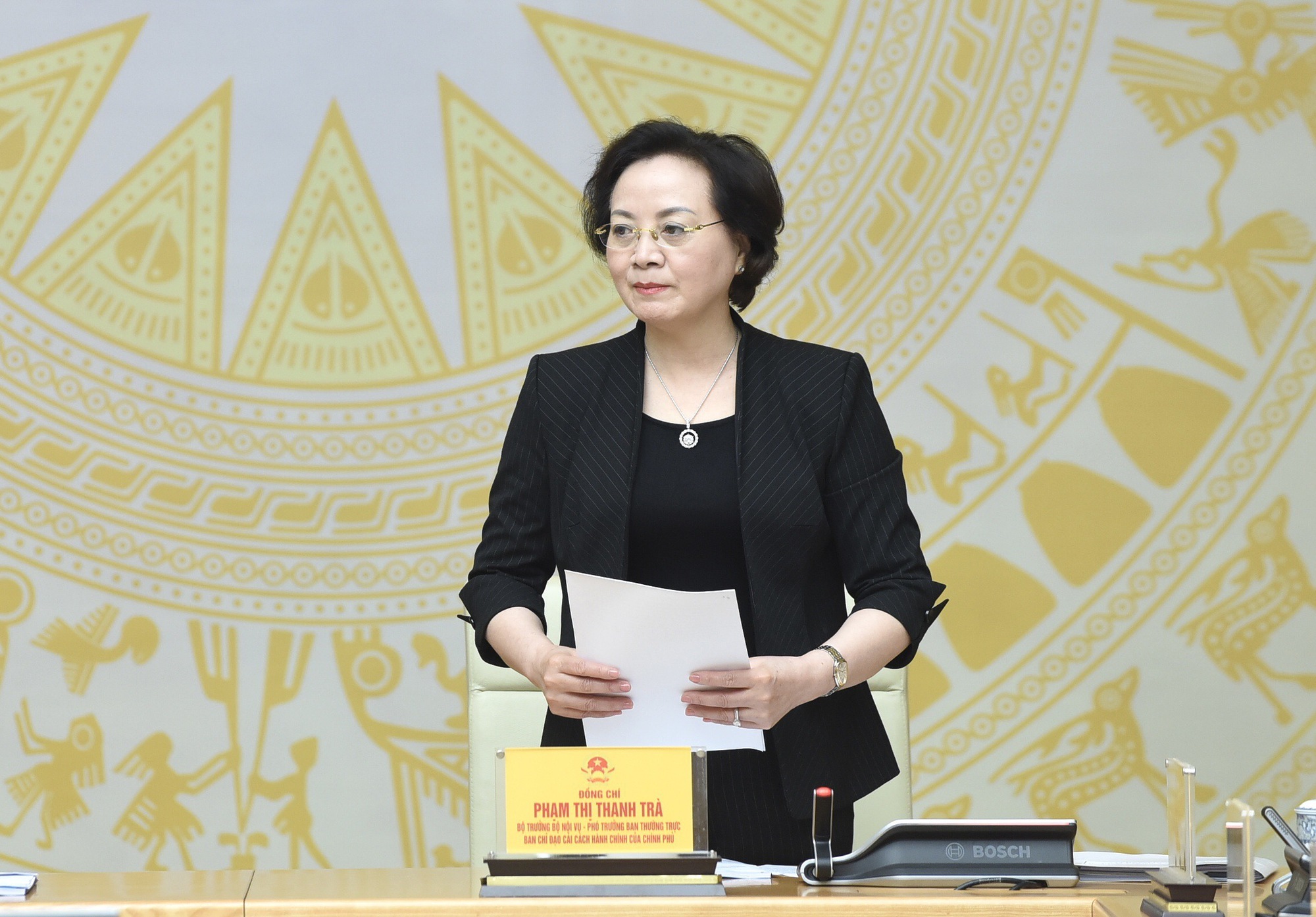 Thủ tướng: Trong lúc khó khăn này, cần khơi thông các nguồn lực, giảm chi phí cho người dân và doanh nghiệp - Ảnh 2. Thủ tướng: Trong lúc khó khăn này, cần khơi thông các nguồn lực, giảm chi phí cho người dân và doanh nghiệp - Ảnh 2.