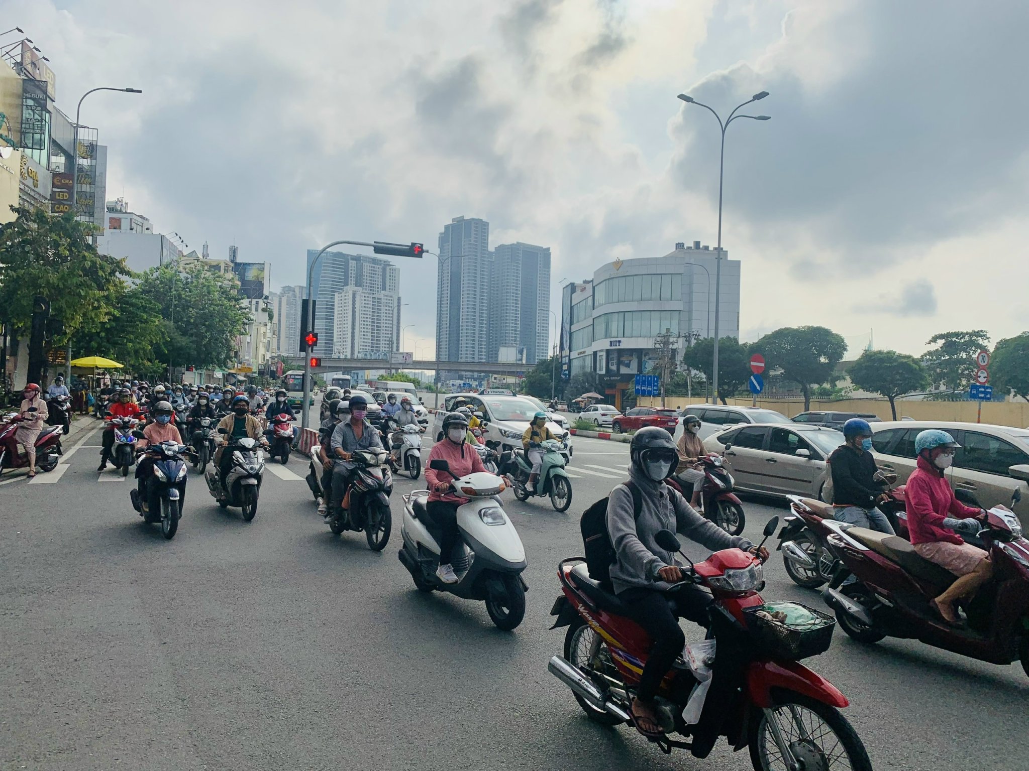 tp.-hcm-han-che-xe-ca-nhan.jpg