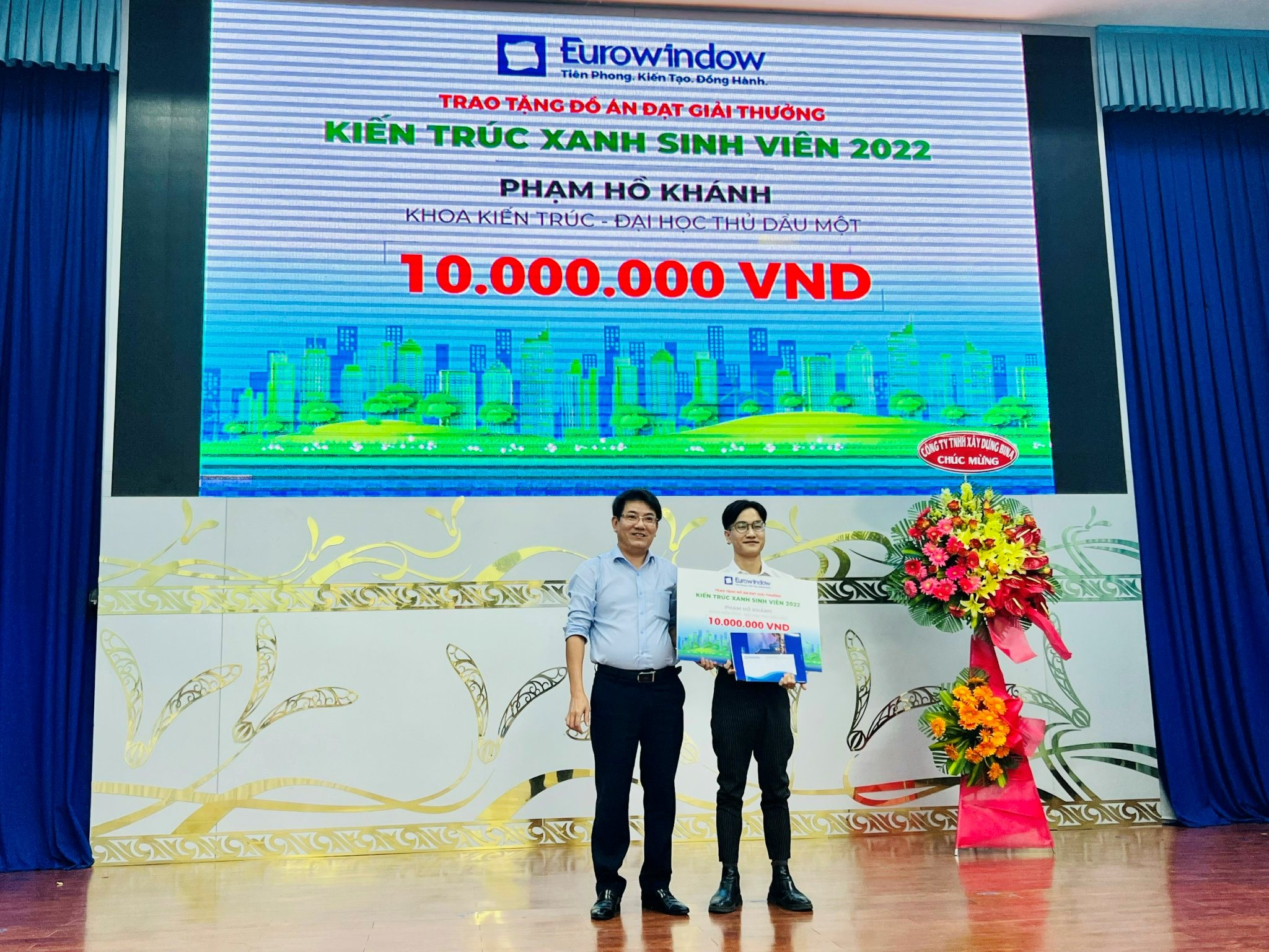 eurowindow-trao-qua-do-an-kien-truc-xanh-sinh-vien-2022-2.jpg