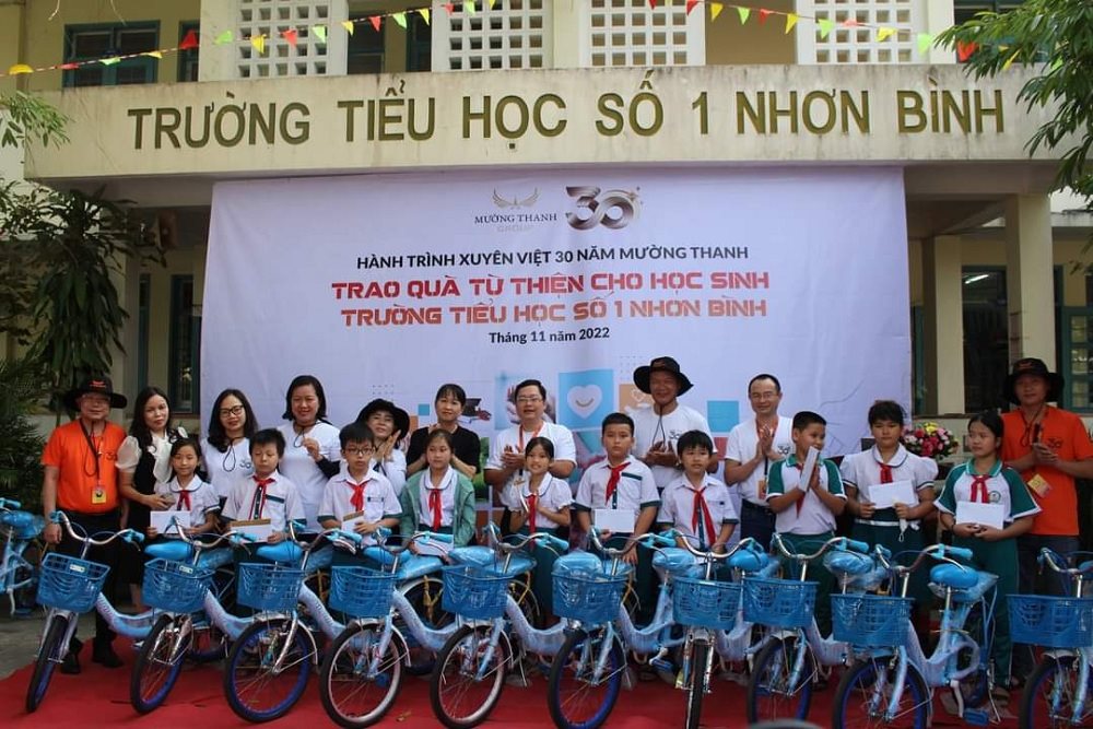 anh-5-chuong-trinh-tu-thien-tai-truong-hoc-trong-hanh-trinh-xuyen-viet-cua-tap-doan-muong-thanh.jpg
