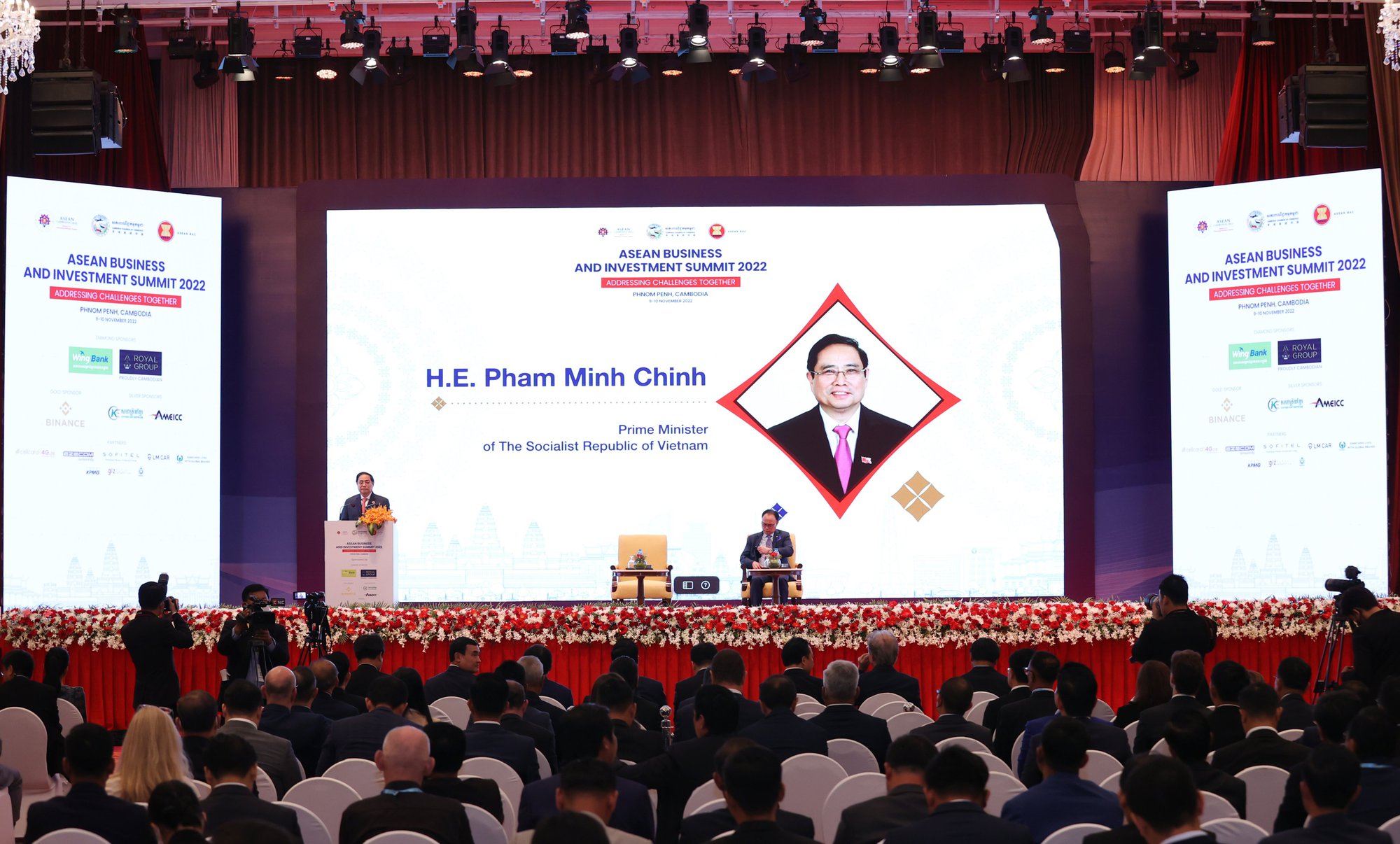 Thủ tướng: Việt Nam cam kết tạo lập môi trường kinh doanh tốt nhất - Ảnh 3. Thủ tướng: Việt Nam cam kết tạo lập môi trường kinh doanh tốt nhất - Ảnh 3.