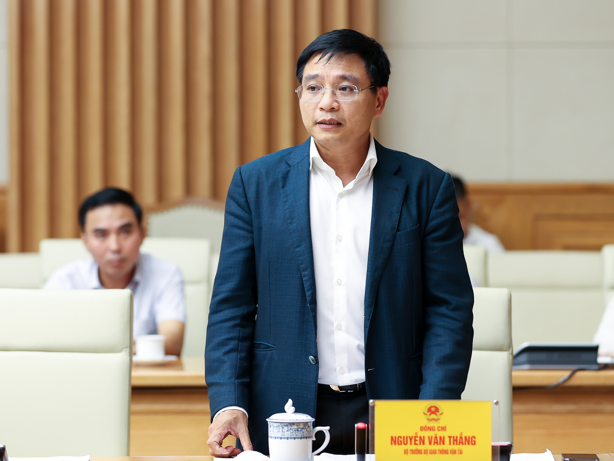 Thủ tướng: Phải đổi mới tư duy, cách tiếp cận, cách làm, cách ứng xử để triển khai các dự án, công trình giao thông - Ảnh 4. Thủ tướng: Phải đổi mới tư duy, cách tiếp cận, cách làm, cách ứng xử để triển khai các dự án, công trình giao thông - Ảnh 4.