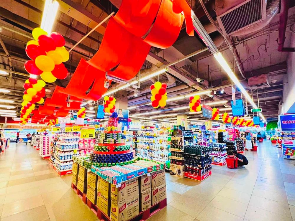 don-song-tieu-dung-cuoi-nam-nha-ban-le-dong-loat-trien-khai-nhieu-chuong-trinh-uu-dai.jpg