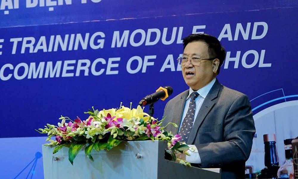 ong-nguyen-van-viet-chu-tich-vba-phat-bieu-tai-le-cong-bo-chuong-trinh-dao-tao-truc-tuyen-tap-huan-tuan-thu-quy-dinh-phap-luat-ve-kinh-doanh-do-uong-co-con..jpg
