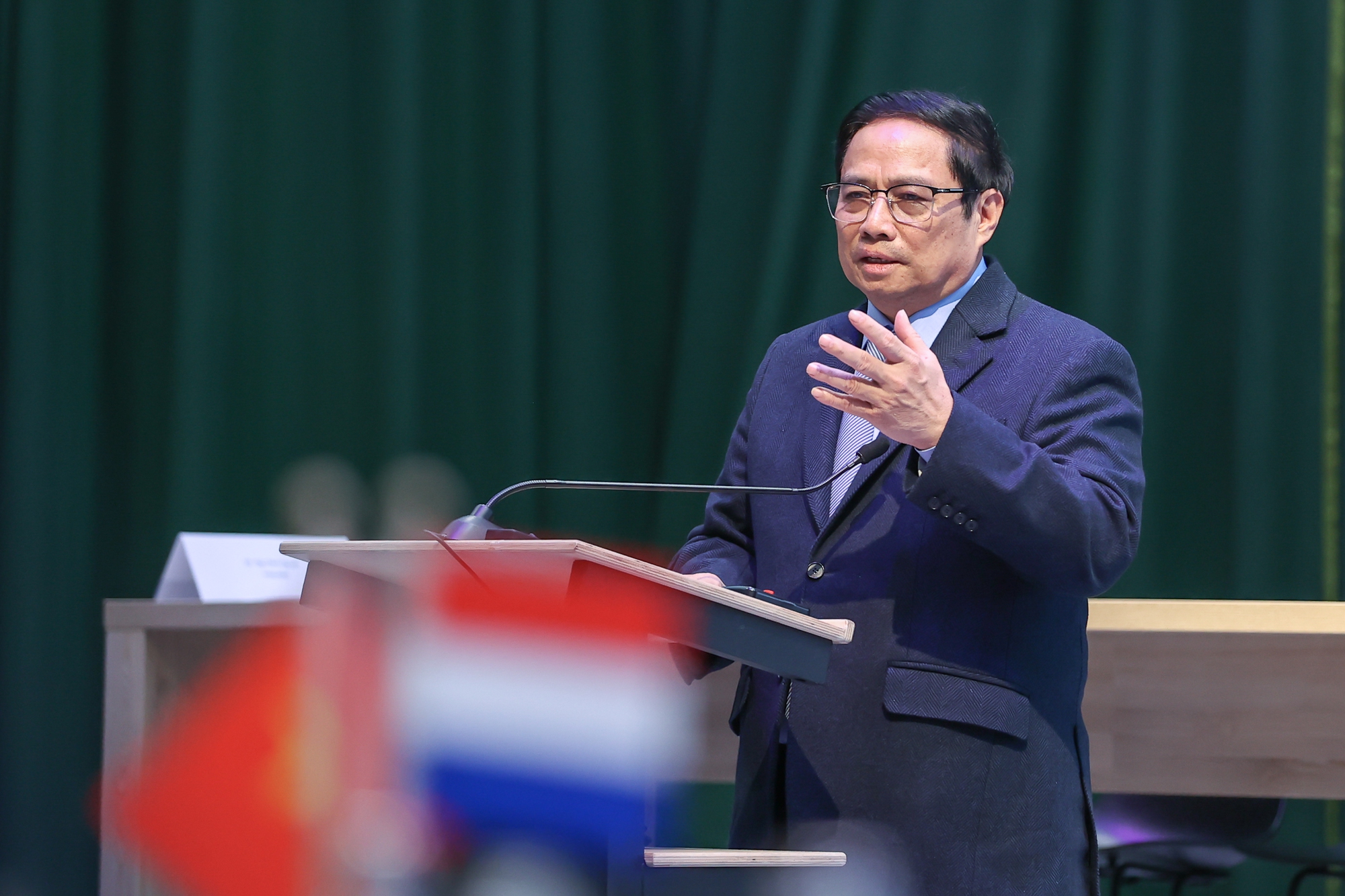Thủ tướng thăm 'thung lũng Silicon' của châu Âu, đề nghị Hà Lan hỗ trợ xây dựng Brainport tại Hà Nội - Ảnh 7. Thủ tướng thăm 'thung lũng Silicon' của châu Âu, đề nghị Hà Lan hỗ trợ xây dựng Brainport tại Hà Nội - Ảnh 7.
