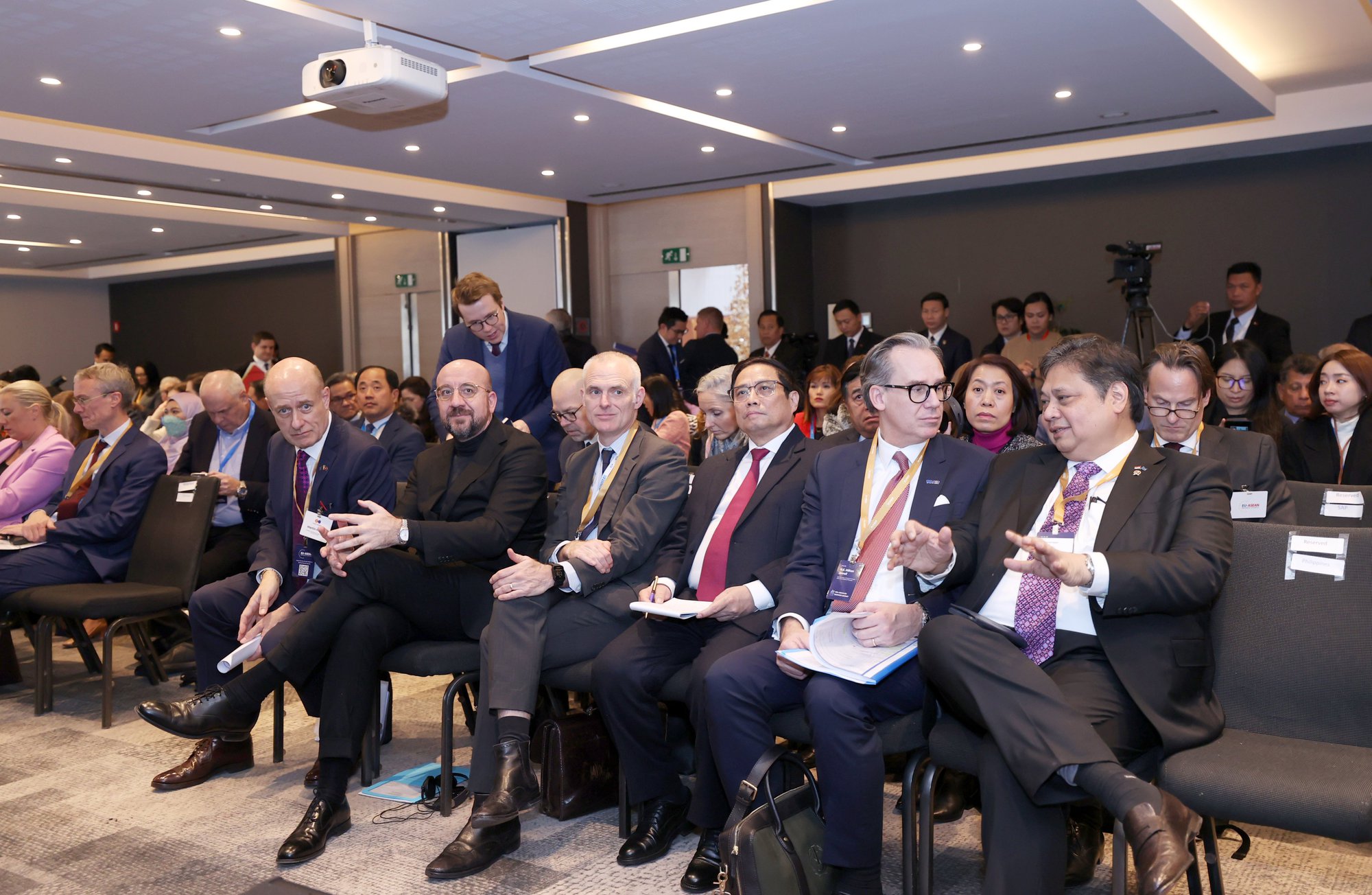 5 thông điệp của Thủ tướng tại Hội nghị Thượng đỉnh Kinh doanh ASEAN-EU - Ảnh 2. 5 thông điệp của Thủ tướng tại Hội nghị Thượng đỉnh Kinh doanh ASEAN-EU - Ảnh 2.