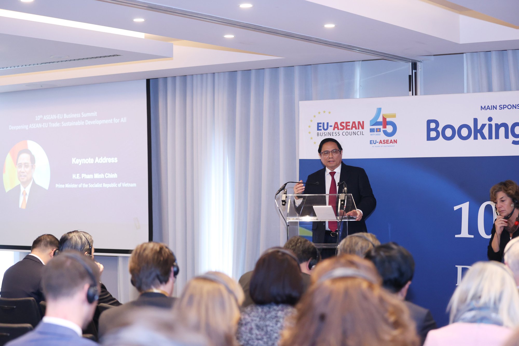 5 thông điệp của Thủ tướng tại Hội nghị Thượng đỉnh Kinh doanh ASEAN-EU - Ảnh 4. 5 thông điệp của Thủ tướng tại Hội nghị Thượng đỉnh Kinh doanh ASEAN-EU - Ảnh 4.
