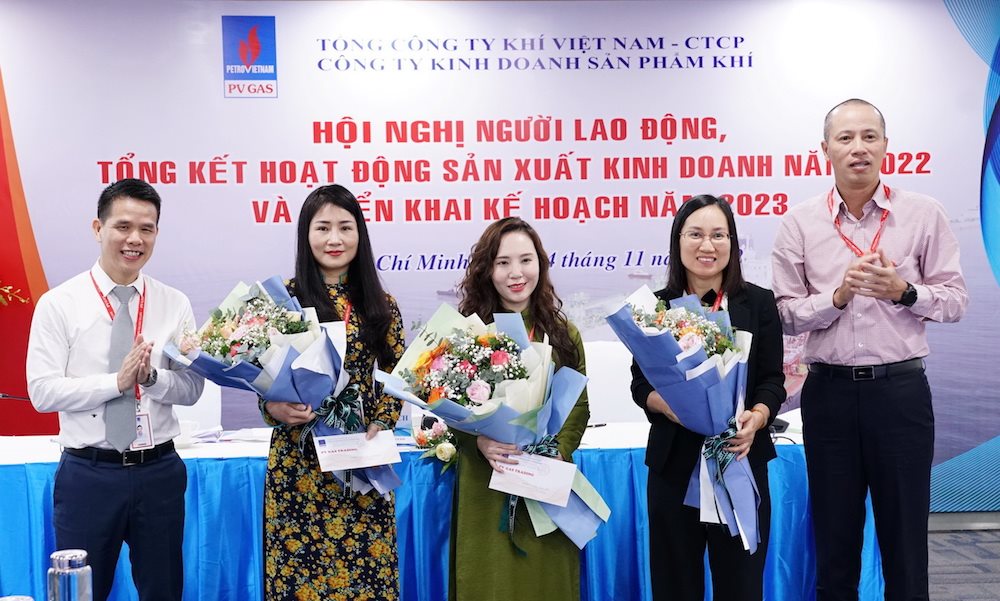 2.-khen-thuong-2022-2.jpg