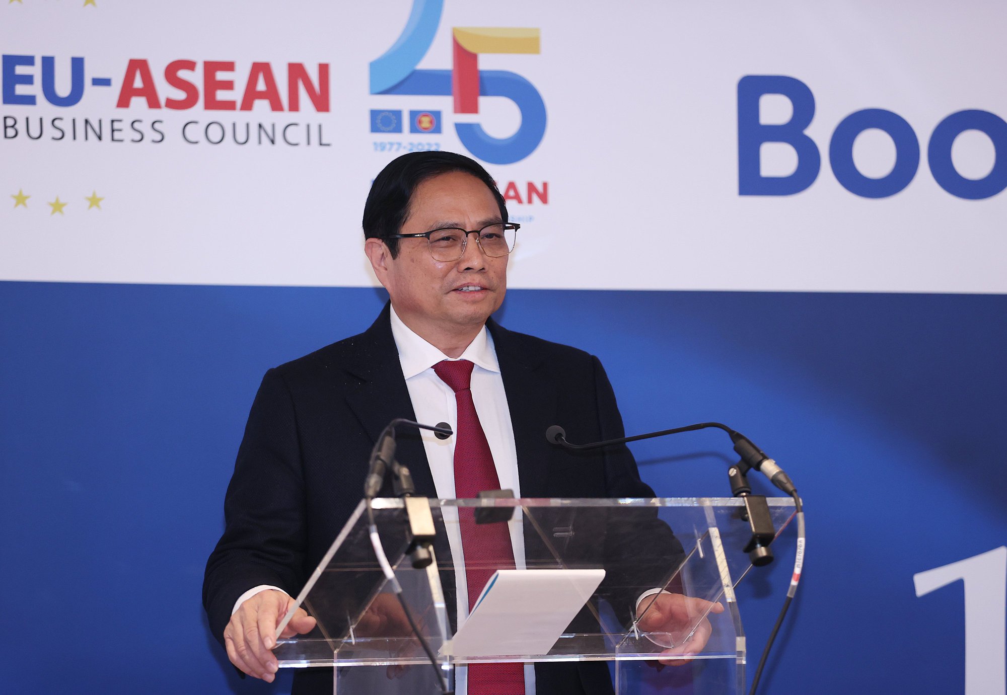Thủ tướng Phạm Minh Chính bắt đầu các hoạt động tại Hội nghị Cấp cao ASEAN - EU - Ảnh 1. Thủ tướng Phạm Minh Chính bắt đầu các hoạt động tại Hội nghị Cấp cao ASEAN - EU - Ảnh 1.