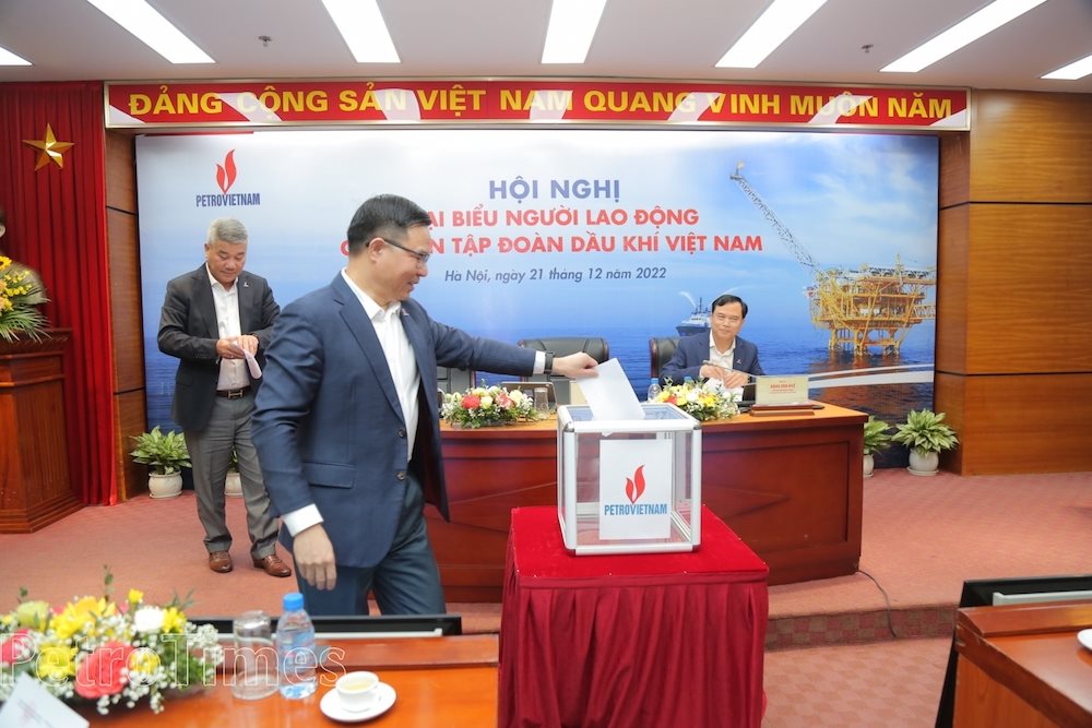 hoi-nghi-dai-bieu-nguoi-lao-dong-co-quan-tap-doan-nam-2023-20221221123706.jpeg