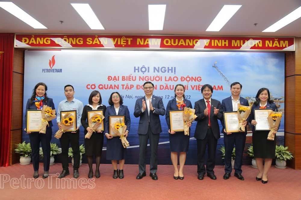hoi-nghi-dai-bieu-nguoi-lao-dong-co-quan-tap-doan-nam-2023-20221221123714.jpg
