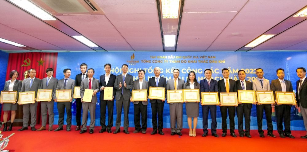 tiep-noi-thanh-cong-pvep-phan-dau-hoan-thanh-vuot-muc-cac-chi-tieu-trong-nam-2023-20221224012511.jpeg