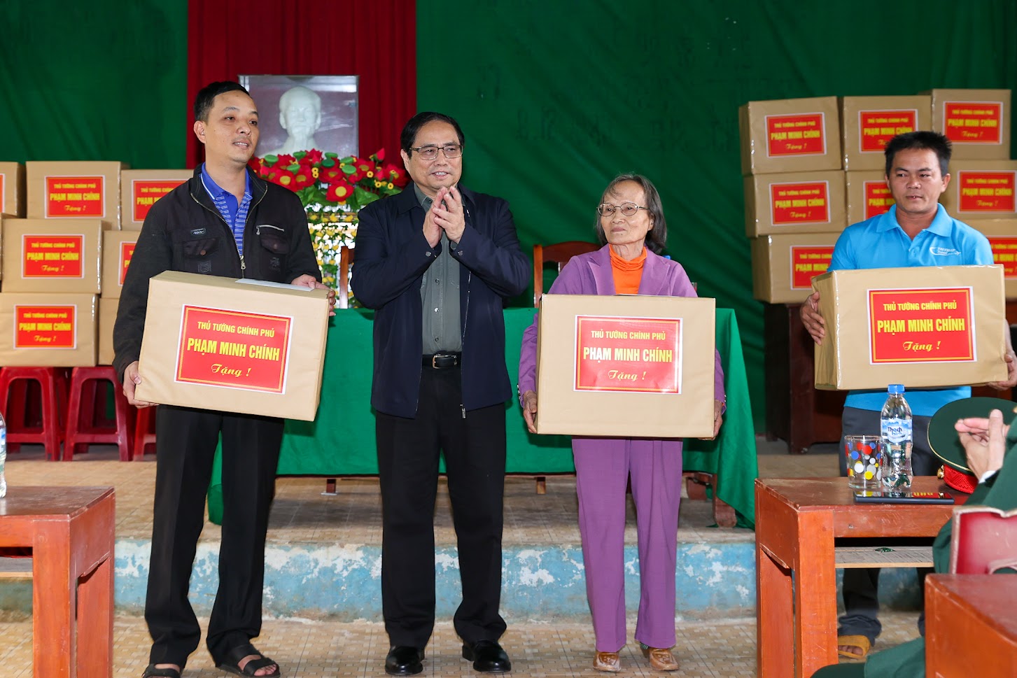 Thủ tướng phát lệnh khởi công đồng loạt 12 dự án cao tốc Bắc-Nam - Ảnh 11. Thủ tướng phát lệnh khởi công đồng loạt 12 dự án cao tốc Bắc-Nam - Ảnh 11.