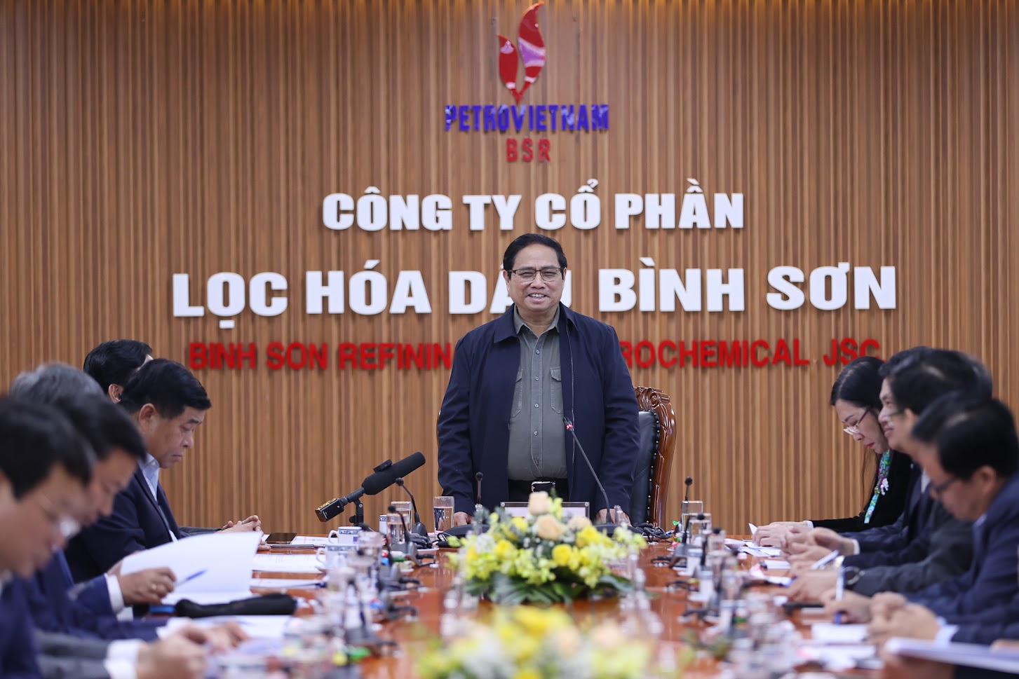 Thủ tướng: Khẩn trương mở rộng, nâng cấp Nhà máy Lọc dầu Dung Quất - Ảnh 3. Thủ tướng: Khẩn trương mở rộng, nâng cấp Nhà máy Lọc dầu Dung Quất - Ảnh 3.