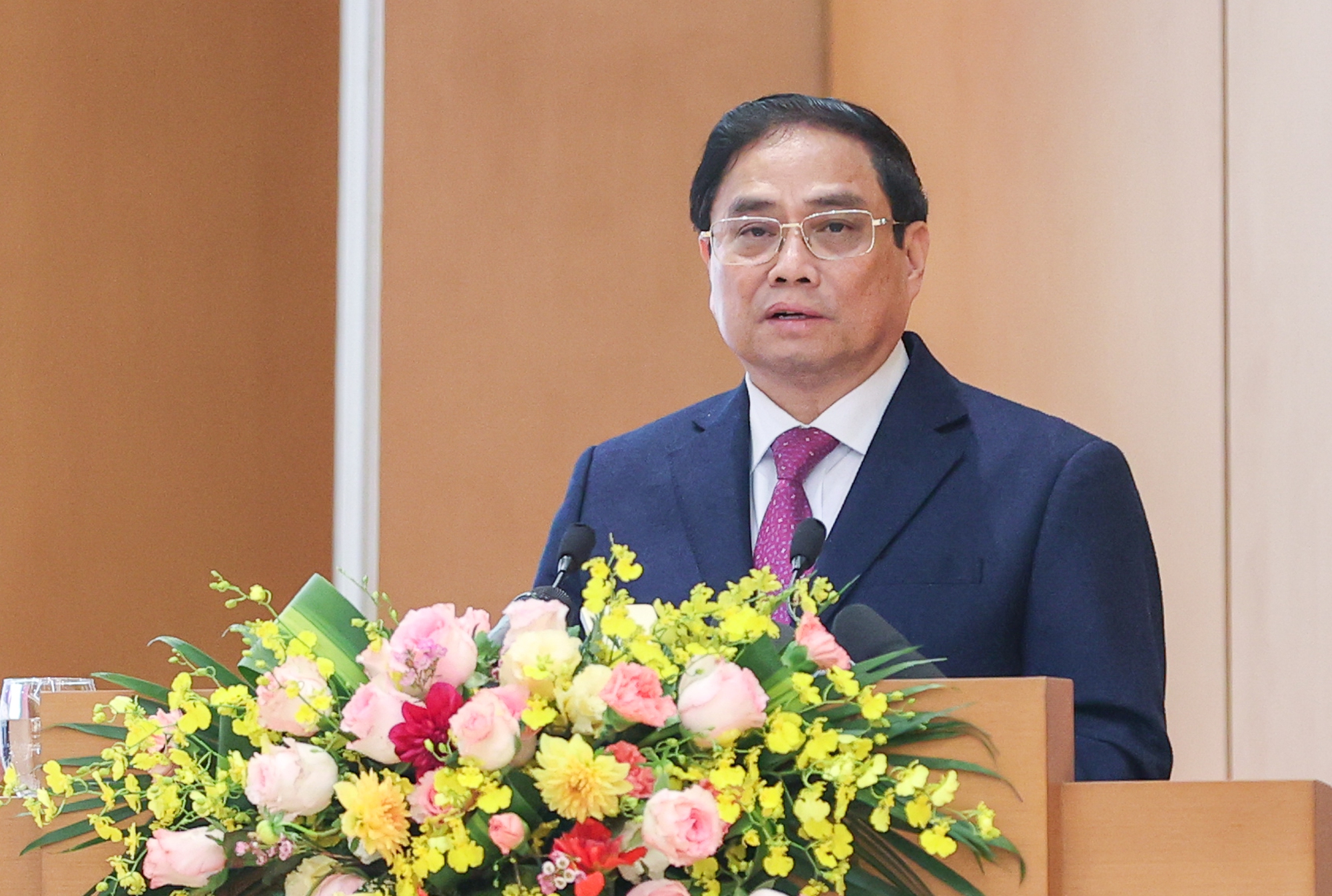 Thủ tướng Phạm Minh Chính: Nỗ lực, quyết tâm cao nhất để thực hiện kế hoạch năm 2023 - Ảnh 4. Thủ tướng Phạm Minh Chính: Nỗ lực, quyết tâm cao nhất để thực hiện kế hoạch năm 2023 - Ảnh 4.