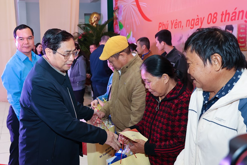 Thủ tướng: Dành nguồn lực xây dựng 1 triệu căn hộ nhà ở xã hội cho người lao động - Ảnh 6.