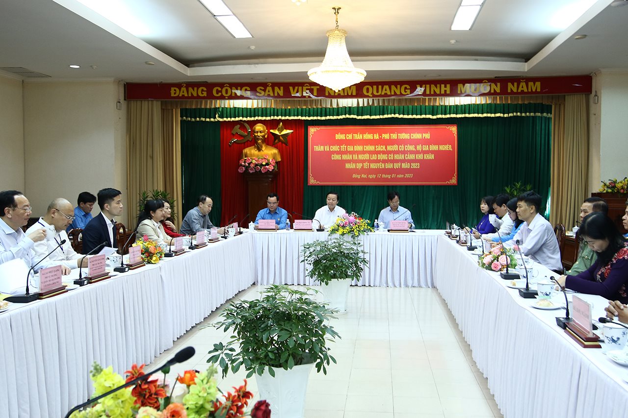 small_pttg-tran-hong-ha_3.jpg