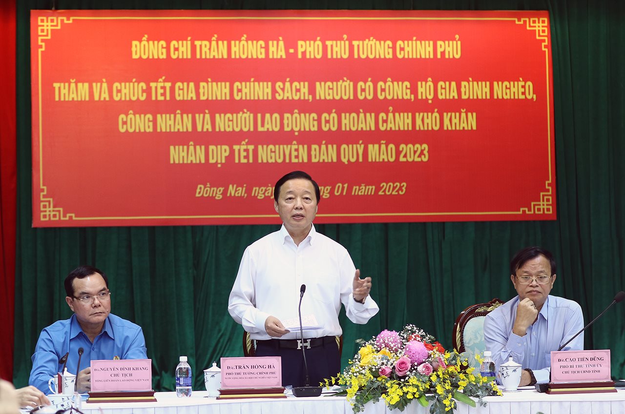 small_pttg-tran-hong-ha_6.jpg