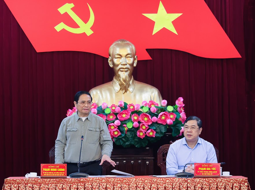 Thủ tướng: Nam Định cần dồn lực cho các tuyến cao tốc kết nối vùng - Ảnh 6. Thủ tướng: Nam Định cần dồn lực cho các tuyến cao tốc kết nối vùng - Ảnh 6.