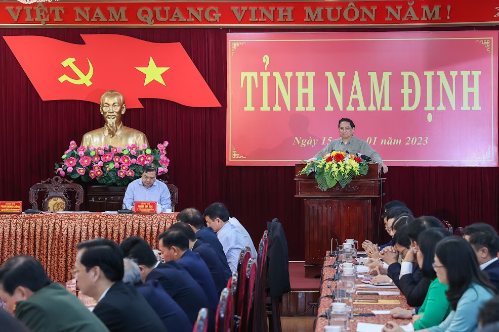 Thủ tướng: Nam Định cần dồn lực cho các tuyến cao tốc kết nối vùng - Ảnh 4. Thủ tướng: Nam Định cần dồn lực cho các tuyến cao tốc kết nối vùng - Ảnh 4.
