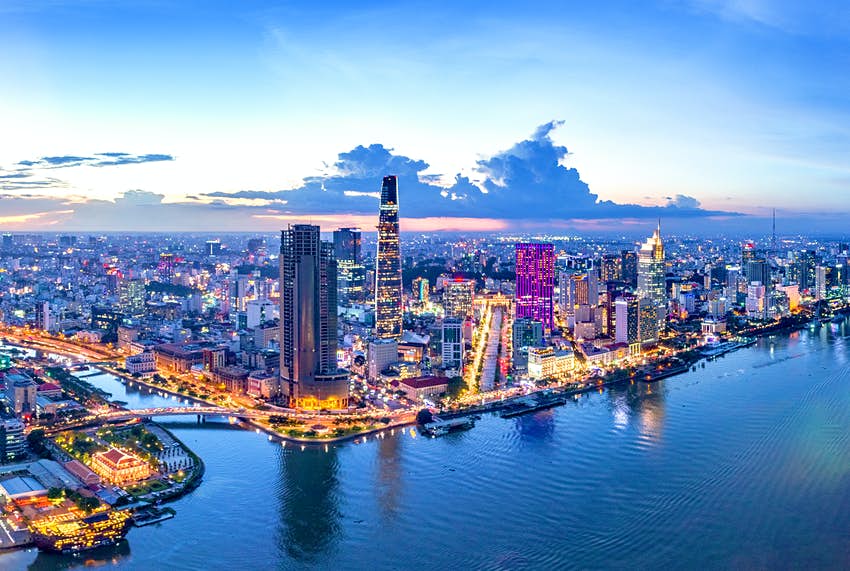 Phát triển mạnh mẽ, toàn diện TPHCM theo đúng tinh thần Nghị quyết số 31-NQ/TW - Ảnh 4. Phát triển mạnh mẽ, toàn diện TPHCM theo đúng tinh thần Nghị quyết số 31-NQ/TW - Ảnh 4.