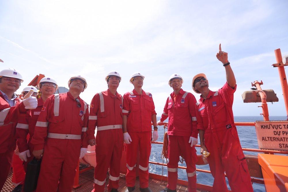 lanh-dao-pvep-cd-dkvn-chuc-tet-can-bo-nguoi-lao-dong-gian-dai-hung-01-20230117160100.jpeg