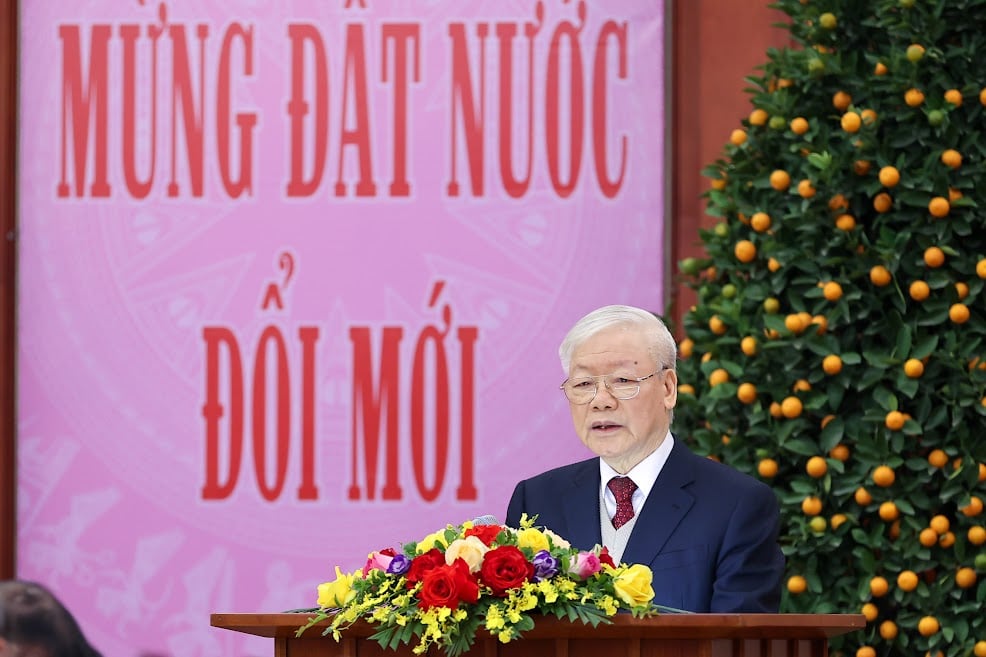 Tổng Bí thư Nguyễn Phú Trọng chúc Tết lãnh đạo, nguyên lãnh đạo Đảng, Nhà nước - Ảnh 3. Tổng Bí thư Nguyễn Phú Trọng chúc Tết lãnh đạo, nguyên lãnh đạo Đảng, Nhà nước - Ảnh 3.