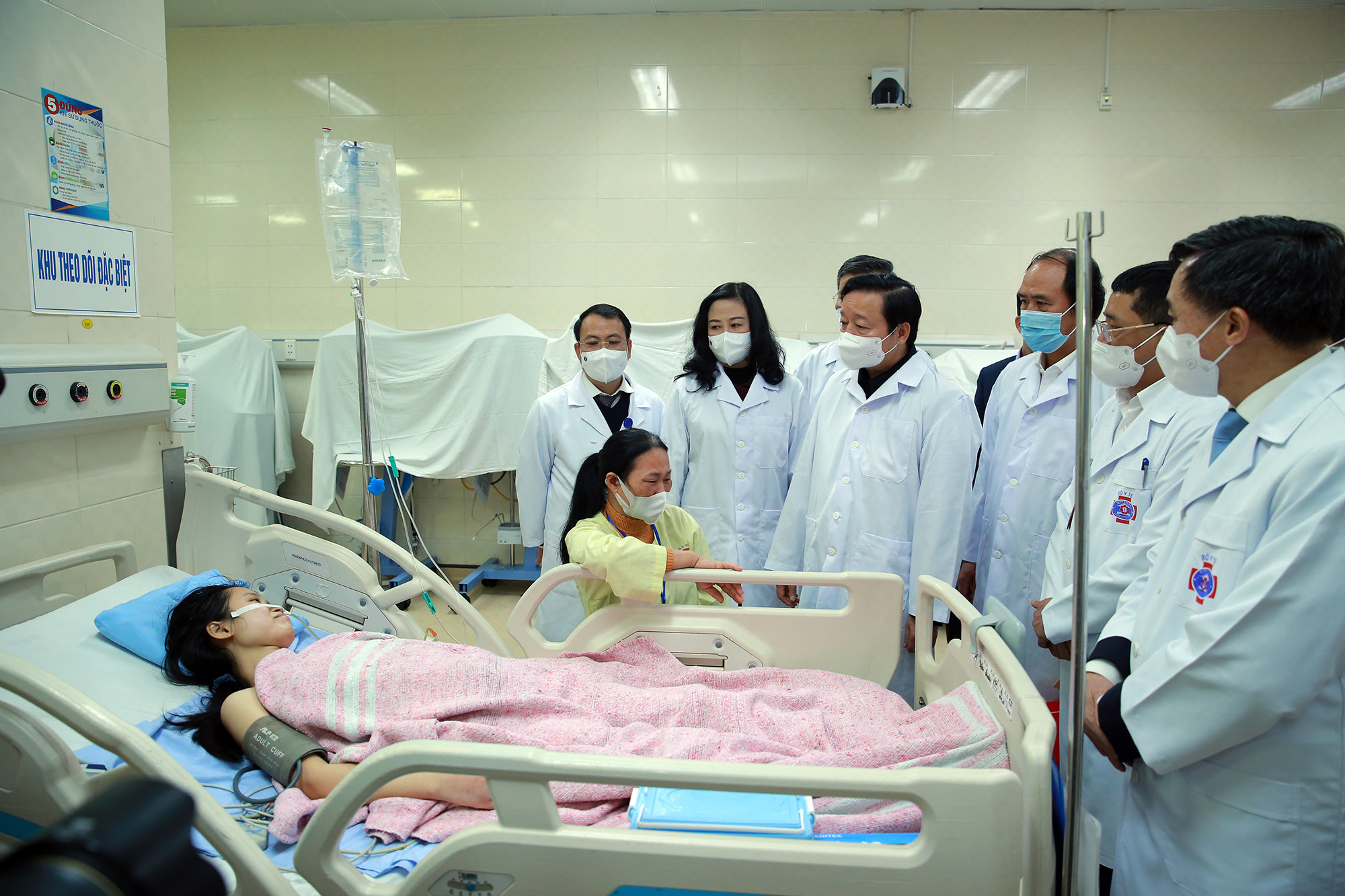 Phó Thủ tướng Trần Hồng Hà thăm, chúc Tết các lực lượng ứng trực đêm Giao thừa - Ảnh 12. Phó Thủ tướng Trần Hồng Hà thăm, chúc Tết các lực lượng ứng trực đêm Giao thừa - Ảnh 12.