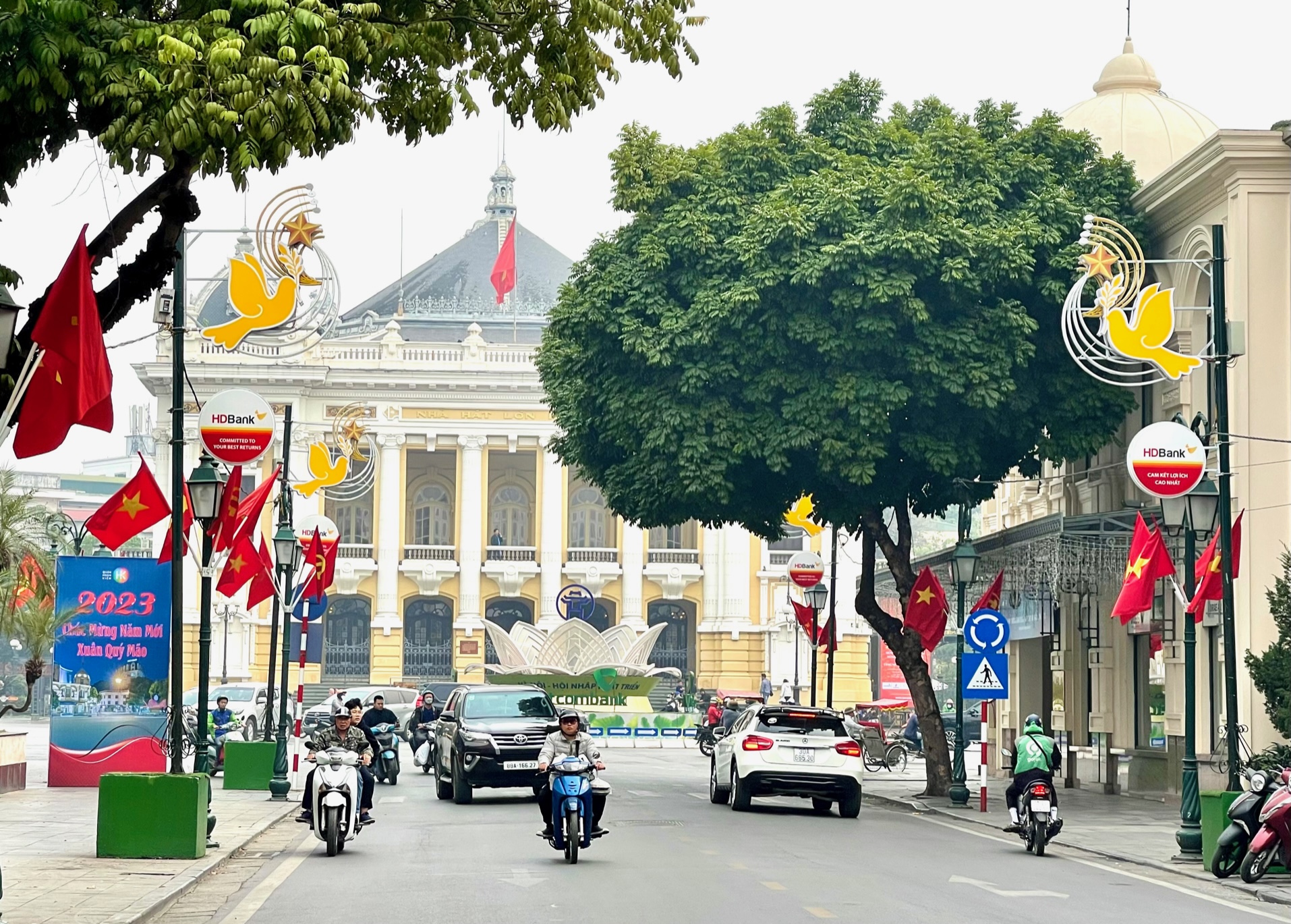 Bí thư Thành uỷ Hà Nội: Nhiều nhiệm vụ lớn của năm 2023 tạo sức bật mới cho phát triển Thủ đô - Ảnh 4.