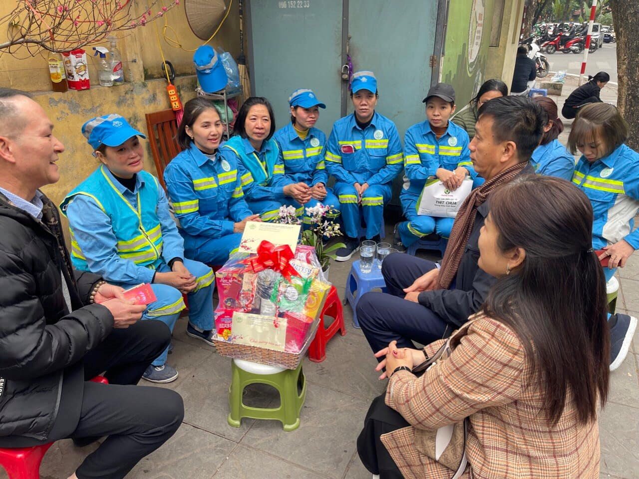 7.-dong-chi-pham-van-duc-pho-tong-giam-doc-cong-ty-tham-hoi-dong-vien-san-xuat-tai-to-moi-truong-so-2-chi-nhanh-ba-dinh.jpg