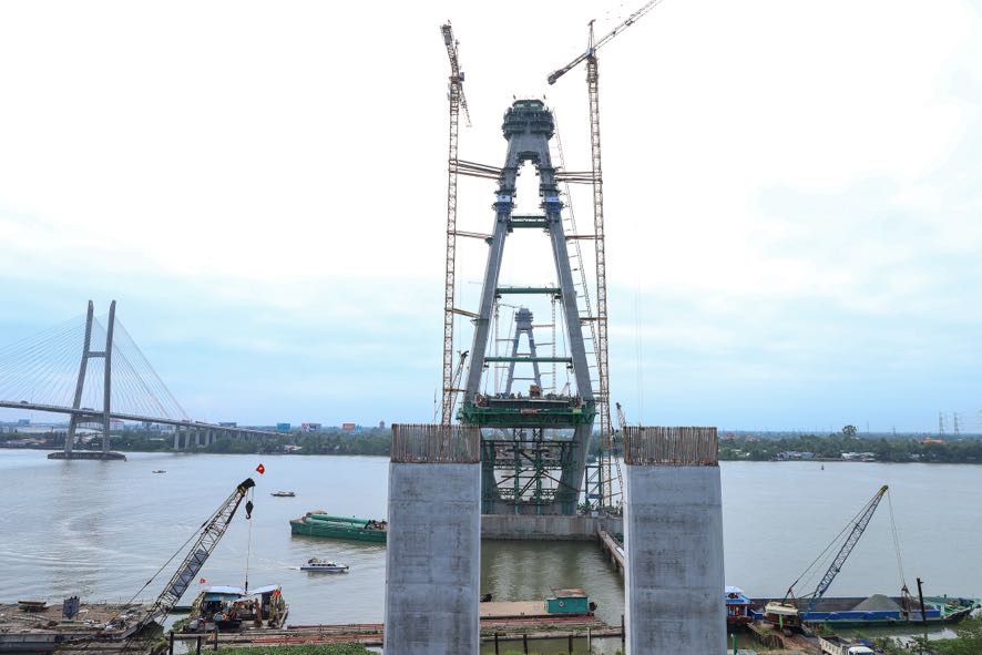 Thủ tướng đôn đốc các dự án cao tốc ĐBSCL, lần thứ 3 thị sát công trường cầu Mỹ Thuận 2 - Ảnh 2. Thủ tướng đôn đốc các dự án cao tốc ĐBSCL, lần thứ 3 thị sát công trường cầu Mỹ Thuận 2 - Ảnh 2.