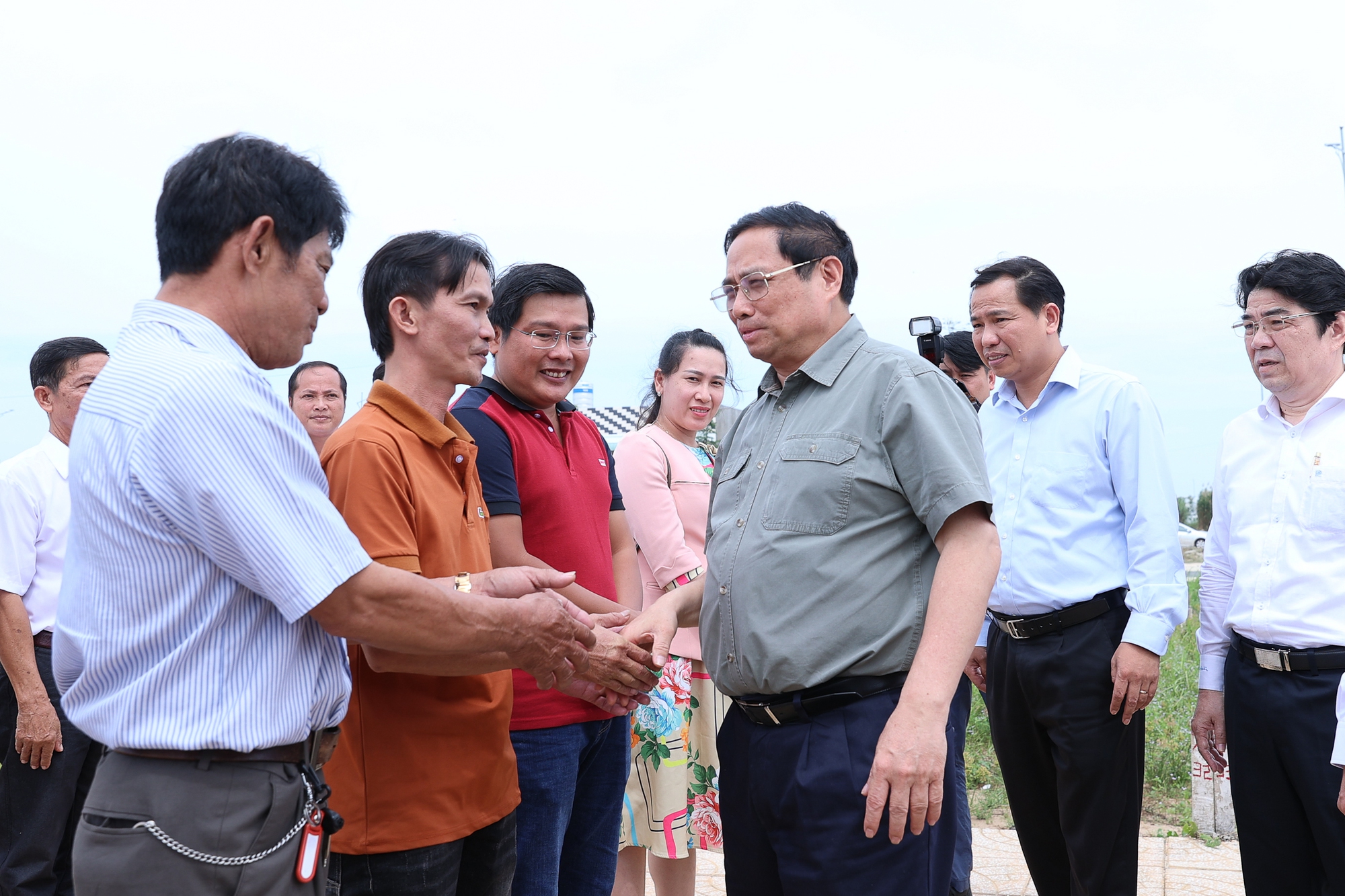 Thủ tướng đôn đốc các dự án cao tốc ĐBSCL, lần thứ 3 thị sát công trường cầu Mỹ Thuận 2 - Ảnh 12. Thủ tướng đôn đốc các dự án cao tốc ĐBSCL, lần thứ 3 thị sát công trường cầu Mỹ Thuận 2 - Ảnh 12.