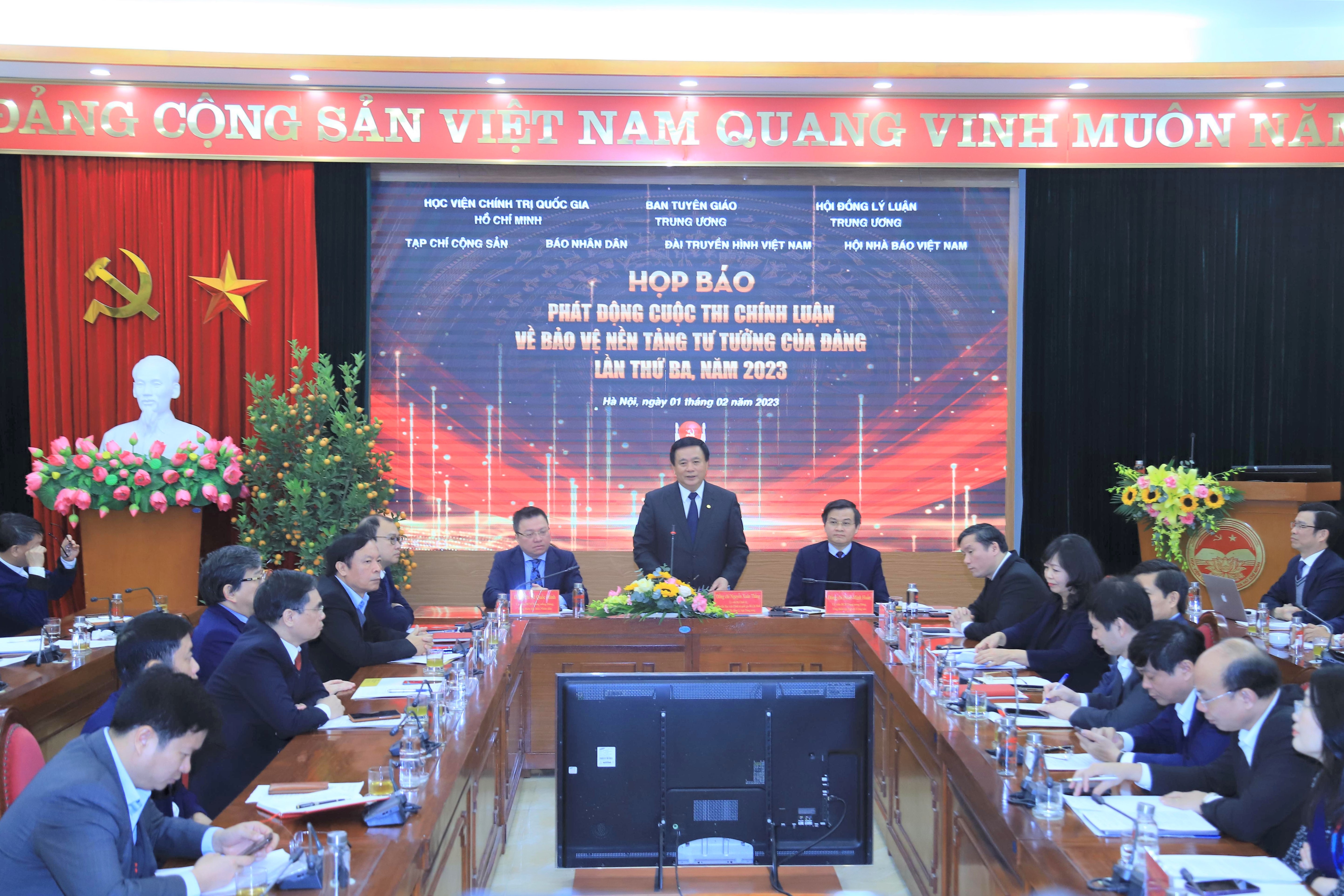 anh-toan-canh.jpg