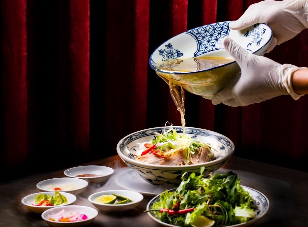 anh-4-pho-mon-an-viet-duoc-truyen-thong-quoc-te-ca-ngoi.jpg