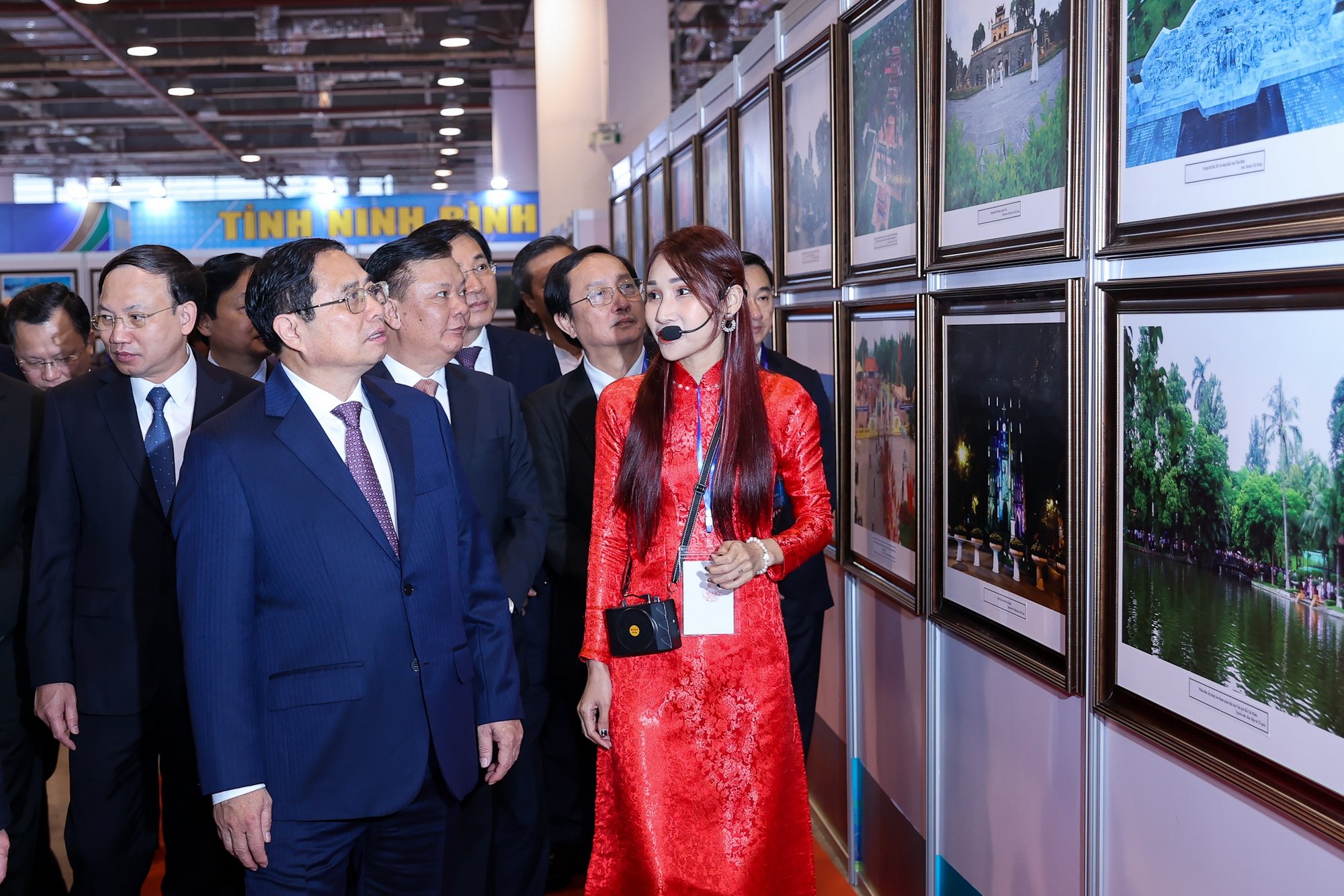Chính phủ triển khai Chương trình hành động thực hiện Nghị quyết của Bộ Chính trị về Vùng Đồng bằng sông Hồng - Ảnh 5. Chính phủ triển khai Chương trình hành động thực hiện Nghị quyết của Bộ Chính trị về Vùng Đồng bằng sông Hồng - Ảnh 5.