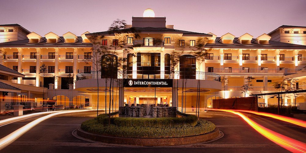 6.intercontinental-hotel-hanoi-westlake.jpg