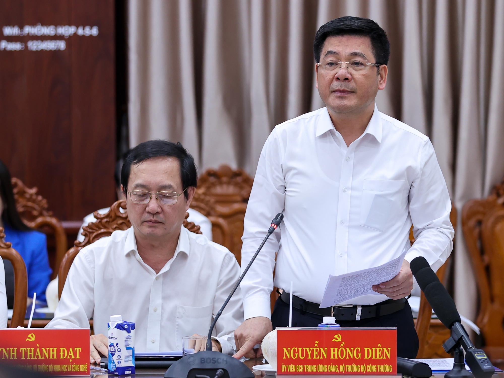 Bến Tre cần tập trung thúc đẩy hạ tầng kết nối và kinh tế biển, tạo động lực phát triển mới - Ảnh 6. Bến Tre cần tập trung thúc đẩy hạ tầng kết nối và kinh tế biển, tạo động lực phát triển mới - Ảnh 6.