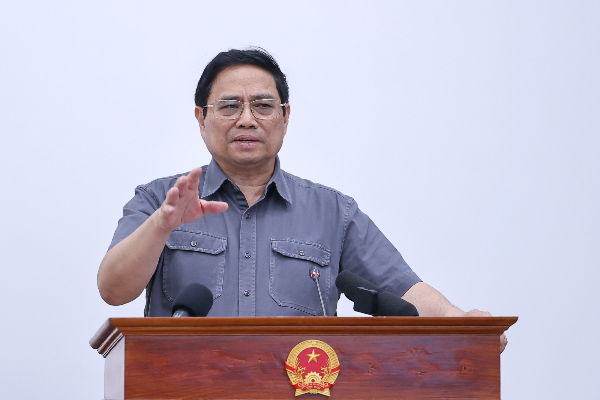 Bến Tre cần tập trung thúc đẩy hạ tầng kết nối và kinh tế biển, tạo động lực phát triển mới - Ảnh 1. Bến Tre cần tập trung thúc đẩy hạ tầng kết nối và kinh tế biển, tạo động lực phát triển mới - Ảnh 1.