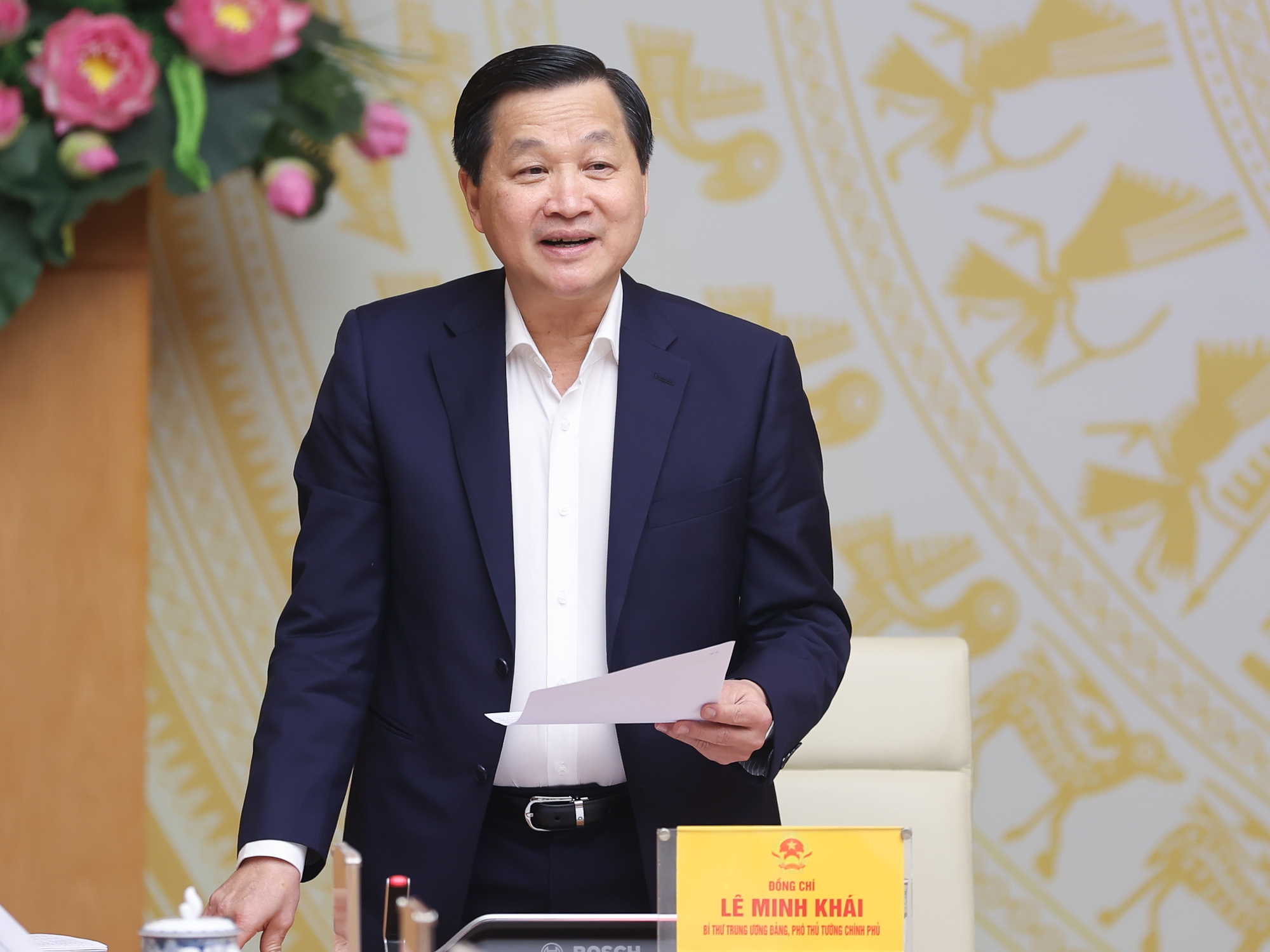 Thủ tướng: Đầu tư công phải có trọng tâm, trọng điểm, không dàn trải, phát huy vai trò nguồn lực, động lực phát triển - Ảnh 4. Thủ tướng: Đầu tư công phải có trọng tâm, trọng điểm, không dàn trải, phát huy vai trò nguồn lực, động lực phát triển - Ảnh 4.
