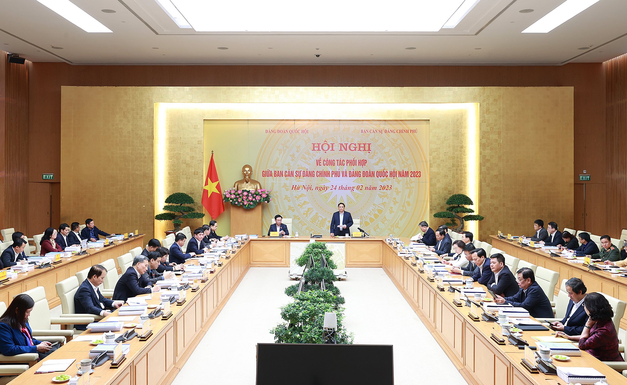 Ban cán sự Đảng Chính phủ và Đảng đoàn Quốc hội phối hợp ngày càng chặt chẽ, hiệu quả - Ảnh 2. Ban cán sự Đảng Chính phủ và Đảng đoàn Quốc hội phối hợp ngày càng chặt chẽ, hiệu quả - Ảnh 2.