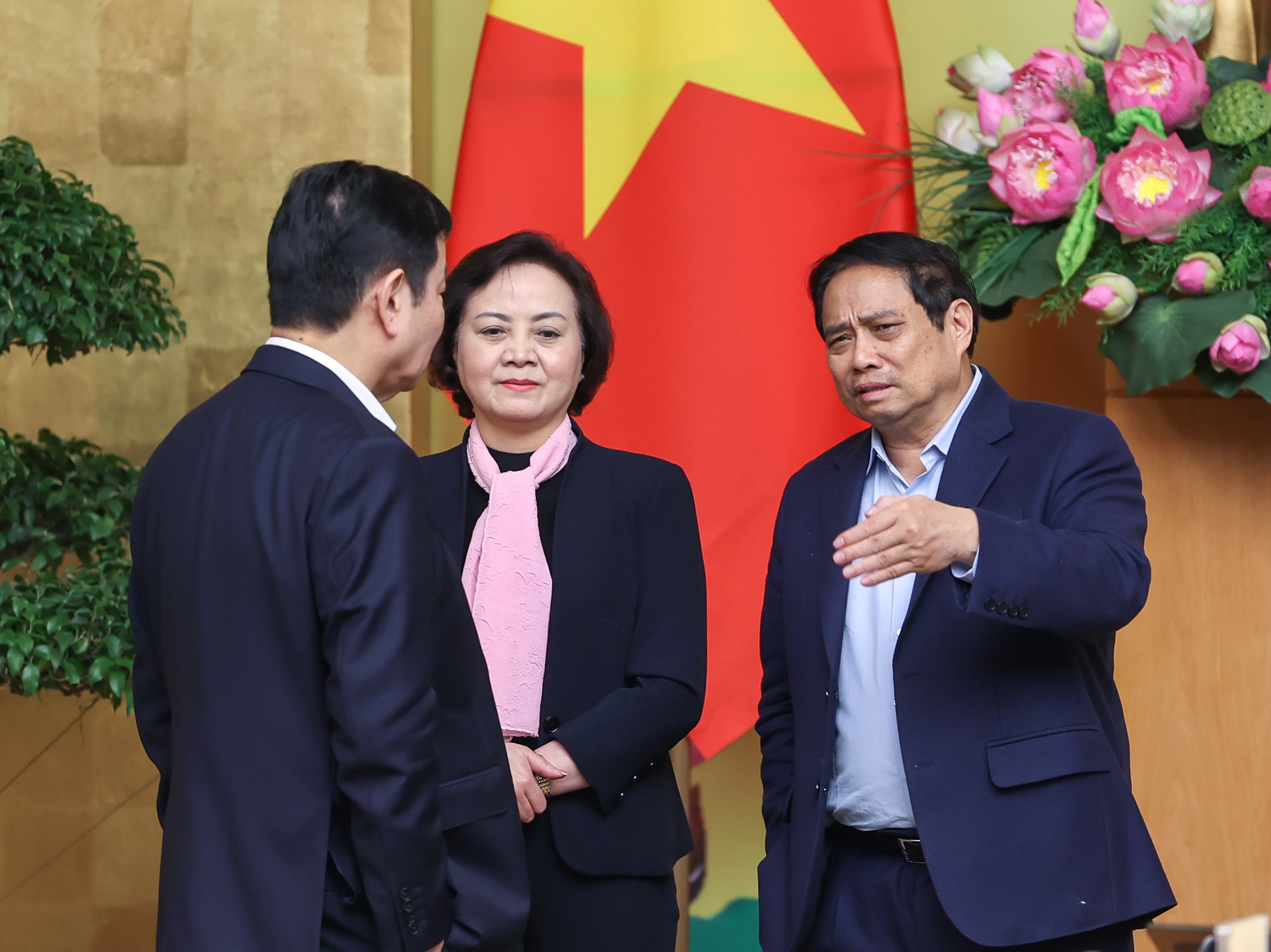 Thủ tướng: Dữ liệu là tài nguyên quốc gia, là nguồn lực, động lực phát triển trong kỷ nguyên số - Ảnh 11. Thủ tướng: Dữ liệu là tài nguyên quốc gia, là nguồn lực, động lực phát triển trong kỷ nguyên số - Ảnh 11.